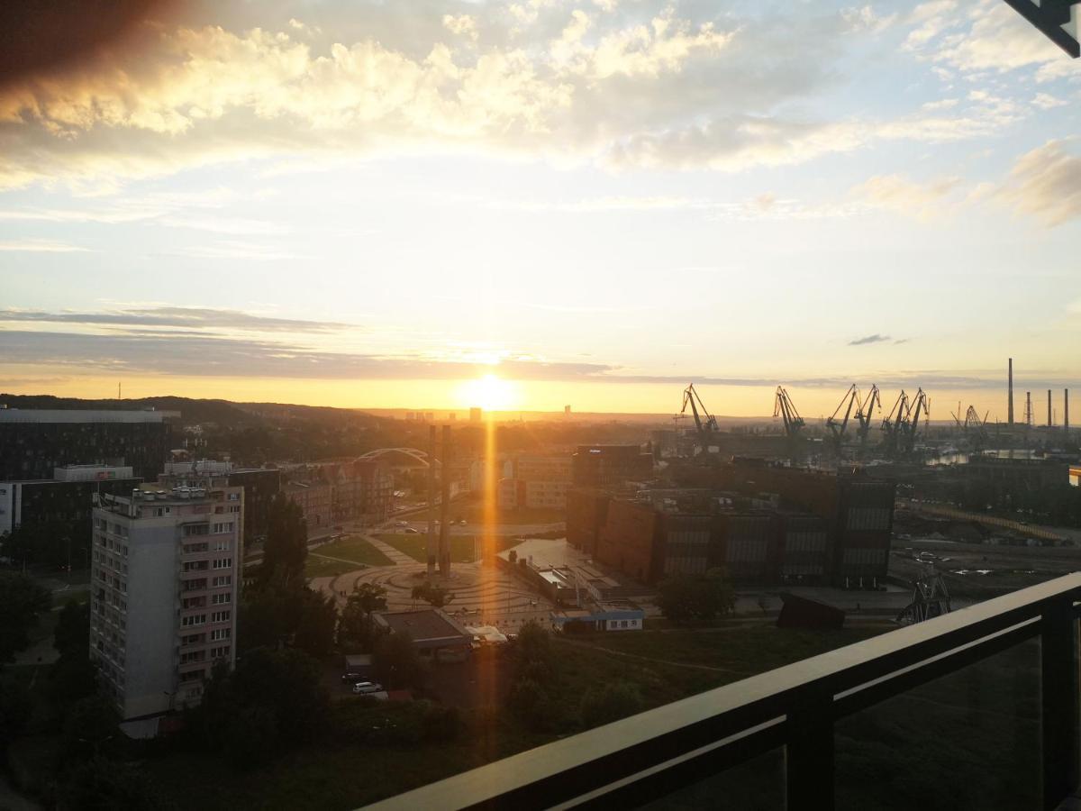 Walowa Tower Apartments Gdańsk Eksteriør bilde